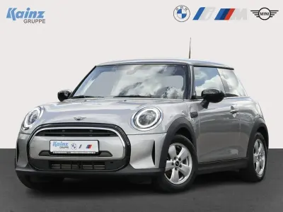 Gebraucht Mini Cooper 136 PS (100 kW) 2023 Melting silver iii Kleinwagen