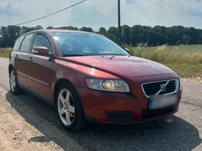 Gebraucht Volvo V50 109 PS (80 kW) 2008 Rot Kombi