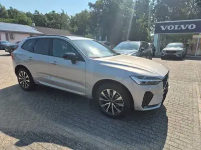 Gebraucht Volvo XC60 145 PS (106 kW) 2023 SUV