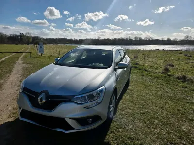 Gebraucht Renault Mégane GrandTour Business 115 PS (84 kW) 2019 Silber Kombi