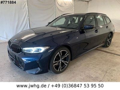 Tansanitblau (metallic) Gebraucht 2023 BMW 320 M Sport Kombi | 35.850 € (Guter Preis)