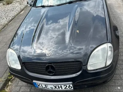 Gebraucht Mercedes SLK230 163 PS (119 kW) 2002 Schwarz Cabrio