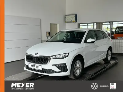 Neu Skoda Scala Selection 116 PS (85 kW) 2026 Moonweiß perleffekt Kleinwagen