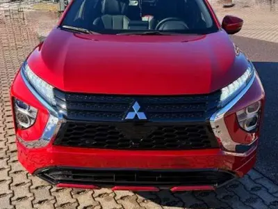 Gebraucht Mitsubishi Eclipse Cross Select 188 PS (138 kW) 2025 Rot SUV
