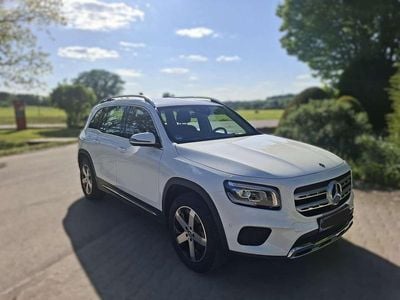 Mercedes GLB180