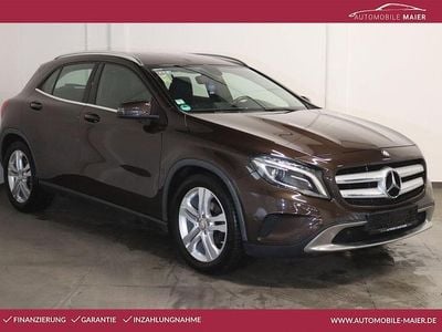 Gebraucht Mercedes GLA200 Urban 156 PS (114 kW) 2015 Braun SUV