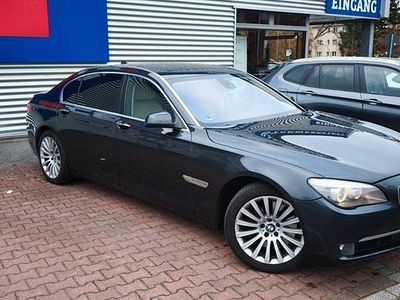 Second-hand BMW 750L 408 CP (300 kW) 2011 Gri Berlinǎ