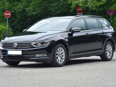 Gebraucht VW Passat Comfortline 150 PS (110 kW) 2019 Schwarz Kombi