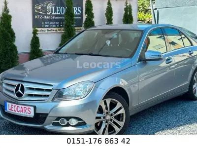 Gebraucht Mercedes C200 136 PS (100 kW) 2012 Palladiumsilber Limousine