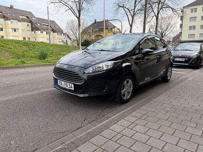 Gebraucht Ford Fiesta 95 PS (69 kW) 2013 Schwarz Kleinwagen