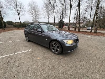 Grau Gebraucht 2006 BMW 320 Kombi | 2.399 € (Superpreis)