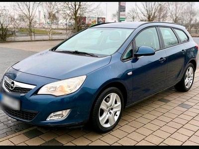 Gebraucht Opel Astra 110 PS (80 kW) 2011 Kombi