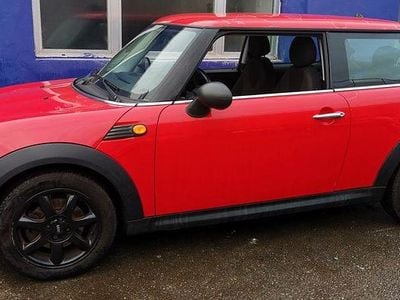Gebraucht Mini ONE 75 PS (55 kW) 2011 Rot Kleinwagen