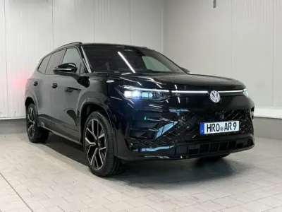 Gebraucht VW Tayron R-line 193 PS (141 kW) 2025 Grenadillschwarz metallic (metallic) SUV