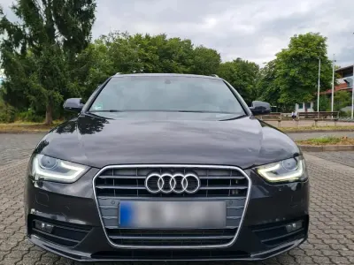 Gebraucht Audi A4 Sport 177 PS (130 kW) 2013 Andere farben Kombi