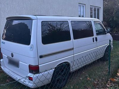 Usata VW Caravelle 88 CV (64 kW) 2003 Bianco Furgone