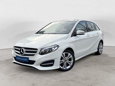 Gebraucht Mercedes B180 122 PS (89 kW) 2016 Weiß Van / Kleinbus