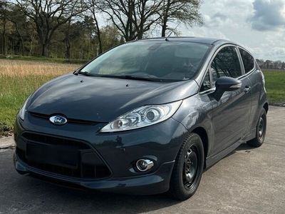 gebraucht Ford Fiesta Titanium bis Dienstag 1800€