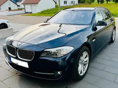 Gebraucht BMW 520 184 PS (135 kW) 2012 Blau Kombi