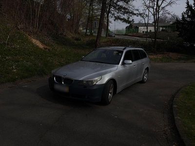 Gebraucht BMW 520 163 PS (119 kW) 2006 Silber Kombi