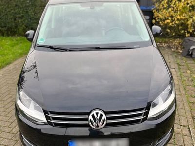 gebraucht VW Sharan 2.0 TDI DSG BlueMotion Tech Highline ...