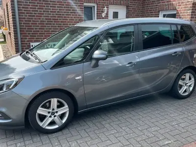 Gebraucht Opel Zafira Tourer 136 PS (100 kW) 2019 Grau Van / Kleinbus
