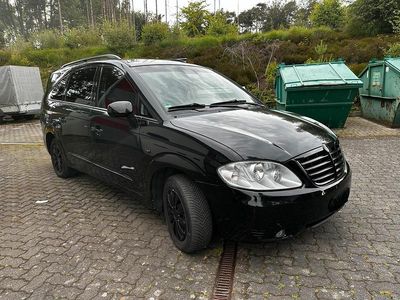 Gebraucht Ssangyong (KGM) Rodius 164 PS (120 kW) 2010 Schwarz Van / Kleinbus
