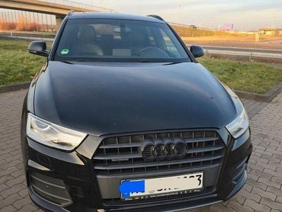 Schwarz Gebraucht 2015 Audi Q3 Sport SUV | 15.600 € (Fairer Preis)