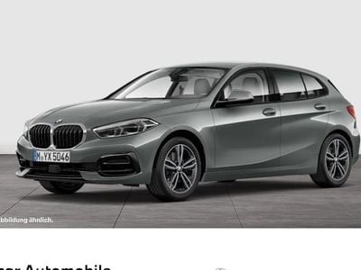 Grau Gebraucht 2023 BMW 118 Sport Line Kleinwagen | 25.890 € (Fairer Preis)
