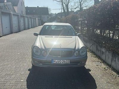 Gebraucht Mercedes E200 Avantgarde 163 PS (119 kW) 2004 Braun Limousine