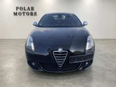 Gebraucht Alfa Romeo Giulietta Turismo 170 PS (125 kW) 2012 Schwarz Kleinwagen