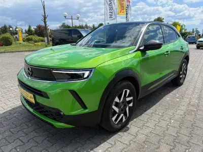 Używany Opel Mokka Elegance 101 KM (74 kW) 2023 Zielony SUV