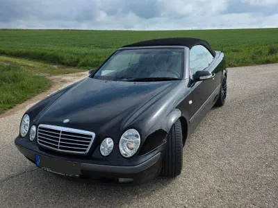 Gebraucht Mercedes CLK230 Elegance 193 PS (141 kW) 1999 Schwarz Cabrio