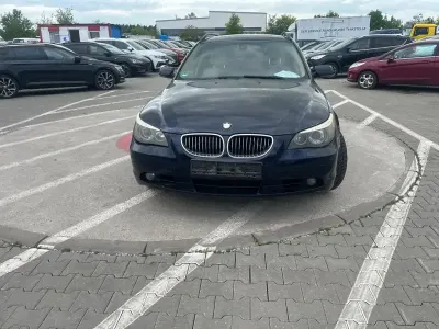 Gebraucht BMW 530 231 PS (169 kW) 2006 Blau Kombi