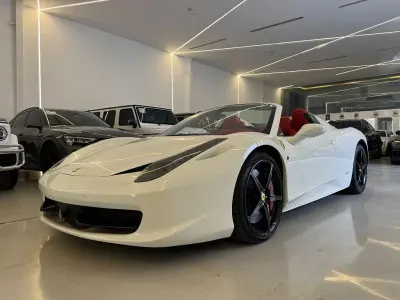 Gebraucht Ferrari 458 570 PS (419 kW) 2014 Weiß Cabrio
