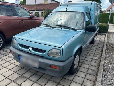 Renault Rapid