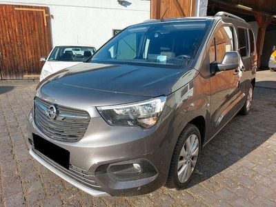 Grau Gebraucht 2020 Opel Combo Life Innovation Limousine | 18.999 € (Teuer)