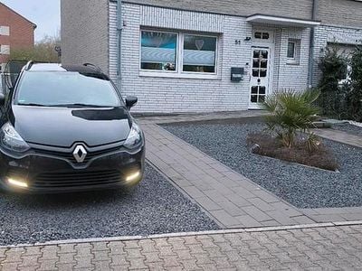 Usado Renault Clio GrandTour Intens 90 HP (66 kW) 2018 Preto Carrinha