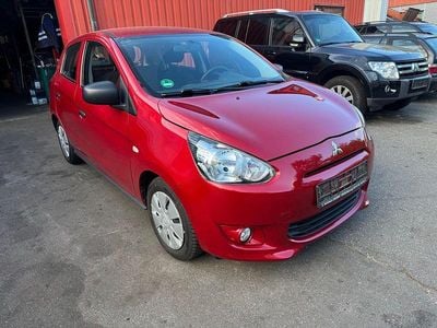 Rot Gebraucht 2015 Mitsubishi Space Star Limousine | 3.600 € (Fairer Preis)