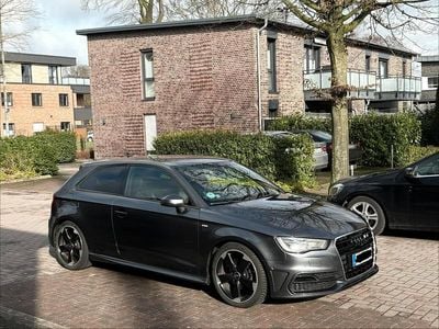 Gebraucht Audi A3 Sportback S-Line 110 PS (80 kW) 2015 Grau Kleinwagen