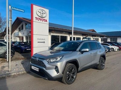 Neu Toyota RAV4 Hybrid 218 PS (160 kW) 2025 Silber SUV