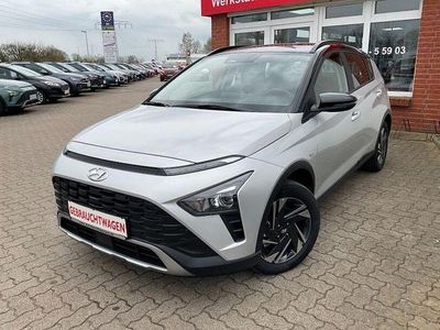 Silber Gebraucht 2022 Hyundai Bayon Comfort SUV | 18.495 € (Fairer Preis)