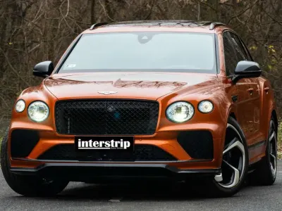 Begagnad Bentley Bentayga 551 HK (405 kW) 2024 Orange SUV