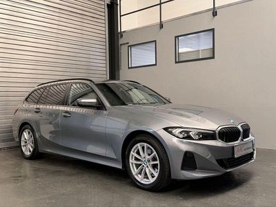 Gebraucht BMW 318 Sport Line 150 PS (110 kW) 2023 Grau Limousine