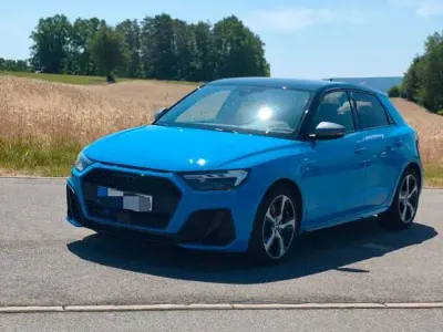 Gebraucht Audi A1 Sportback Ambiente 200 PS (147 kW) 2019 Blau Kleinwagen