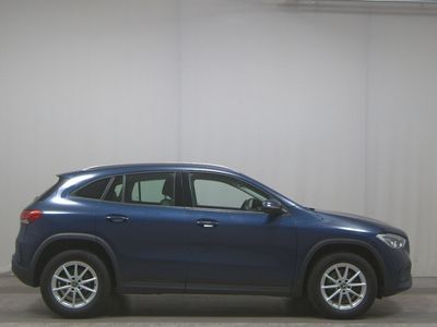 Mercedes GLA180