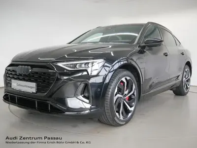 Gebraucht Audi Q8 Sportback e-tron Advanced Plus 250 kW (340 PS) 2024 Mythosschwarz metallic SUV