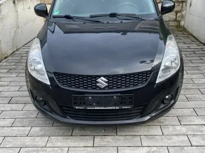 Gebraucht Suzuki Swift 80 PS (58 kW) 2012 Schwarz Kleinwagen