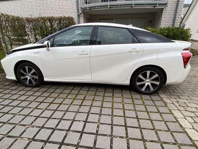 Second-hand Toyota Mirai 154 CP (113 kW) 2017 Alb Berlinǎ
