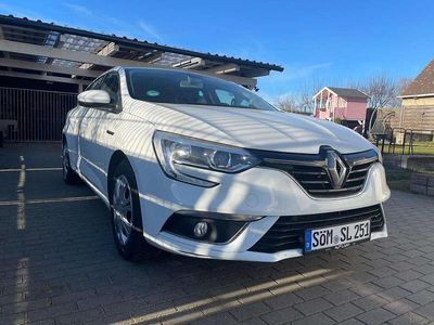 Second-hand Renault Mégane GrandTour Business 132 CP (97 kW) 2018 Alb Break